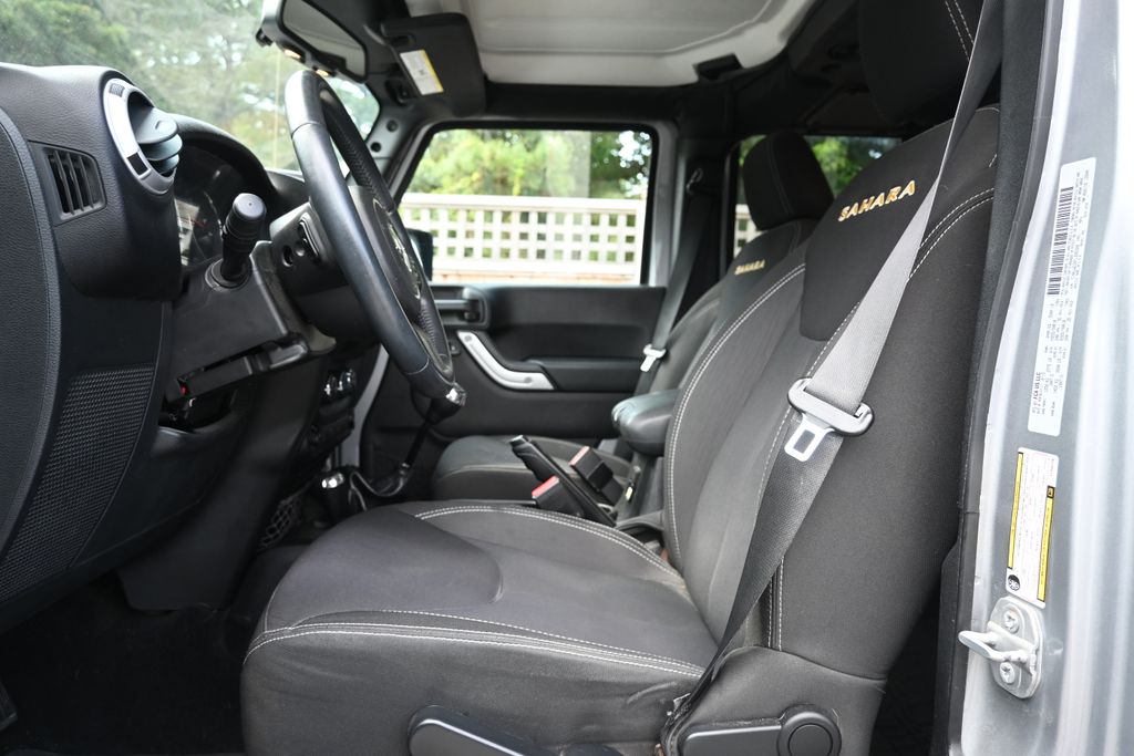 Thumbnail: 2015 Jeep Wrangler - 3