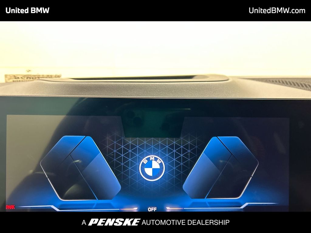 Thumbnail: 2025 BMW X7 - 15