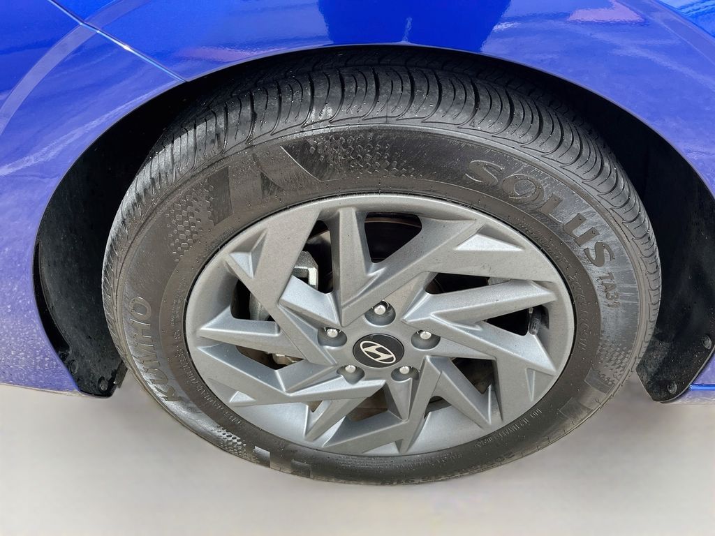 Used 2024 Blue Hyundai SEL image 31