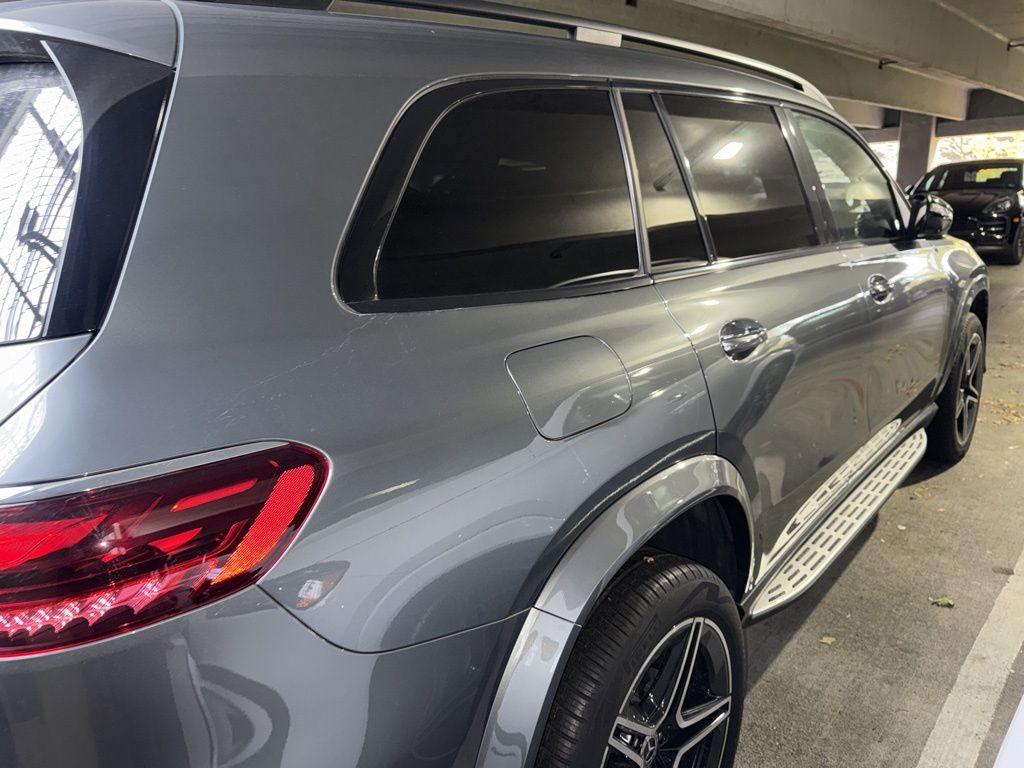 Thumbnail: 2024 Mercedes-Benz GLS - 4