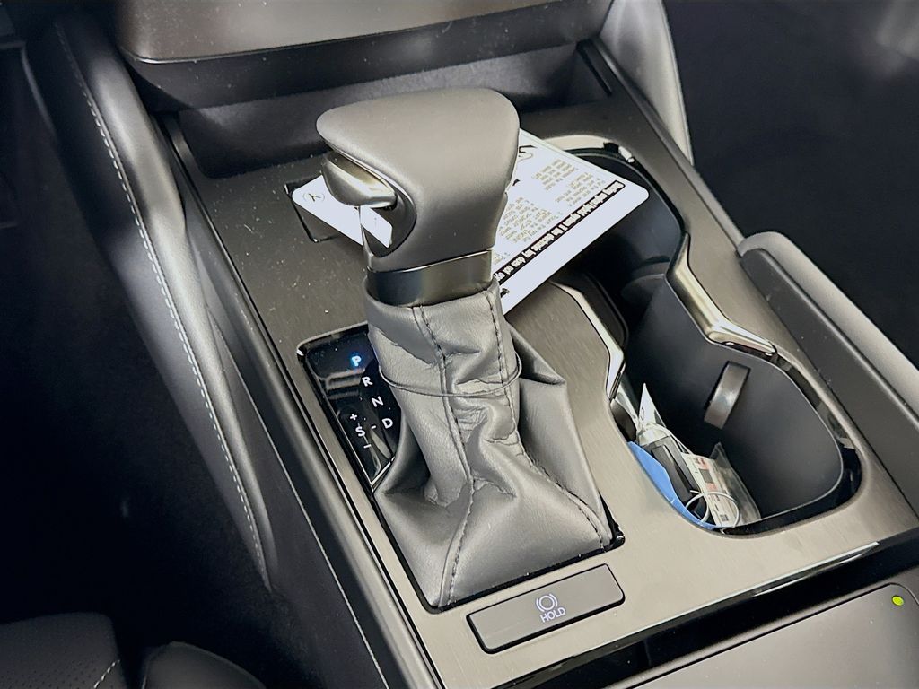 2025 Lexus ES  15