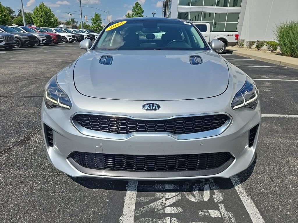 Thumbnail: 2018 Kia Stinger - 3