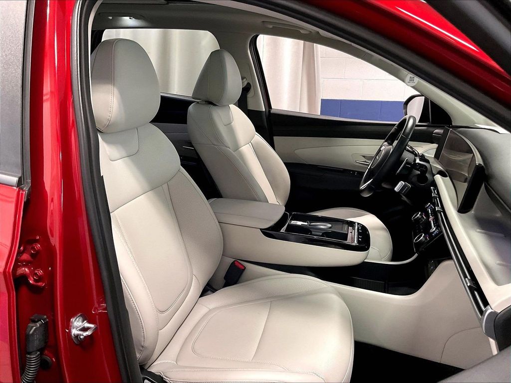 2025 Hyundai Tucson Hybrid — photo 11