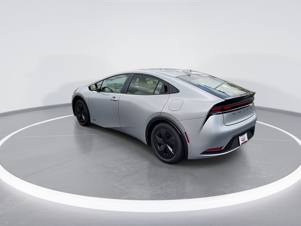 2025 Toyota Prius LE 6
