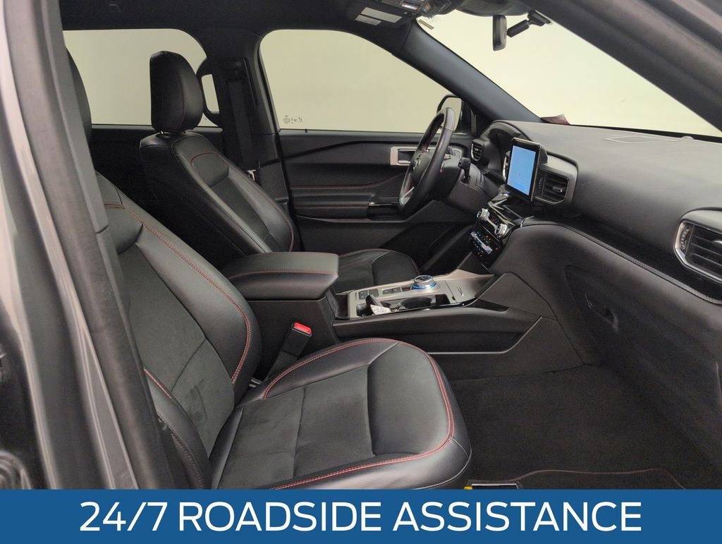 Certified Used 2023 Gray Ford ST-Line image 15