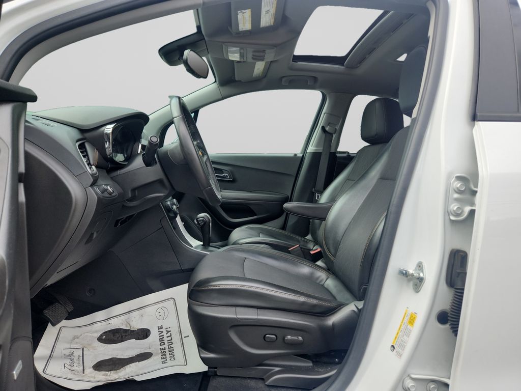 2020 Chevrolet Trax LT - 9