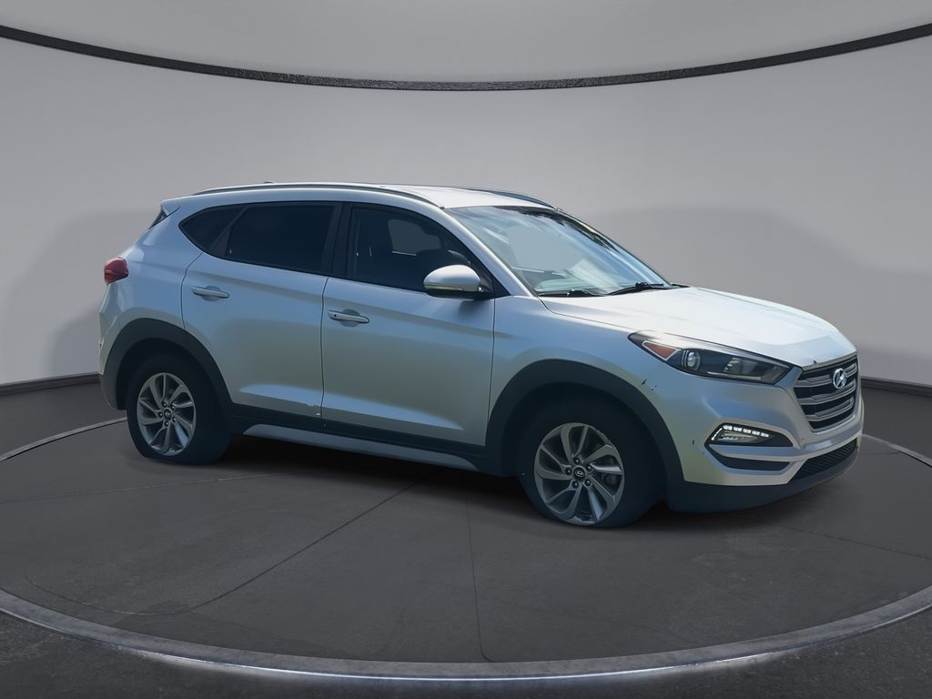 Thumbnail: 2017 Hyundai Tucson - 2