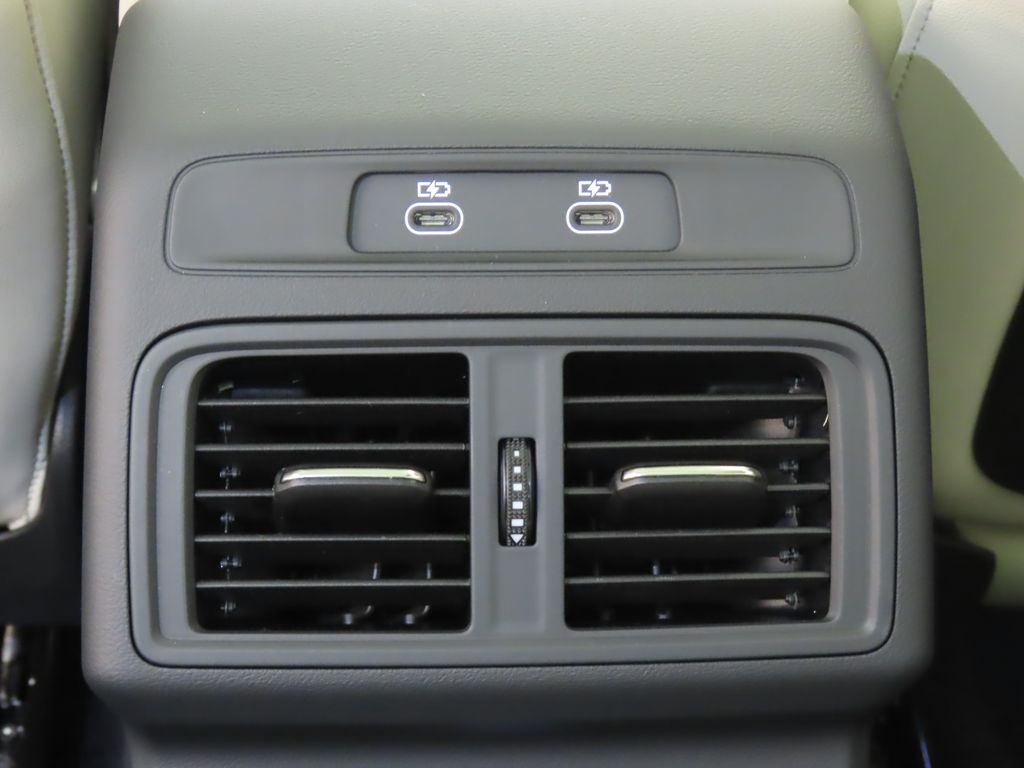 Thumbnail: 2025 Audi Q5 - 23