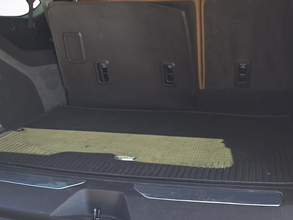 Used 2022 Cadillac Escalade ESV Premium For Sale in Farmington, AR