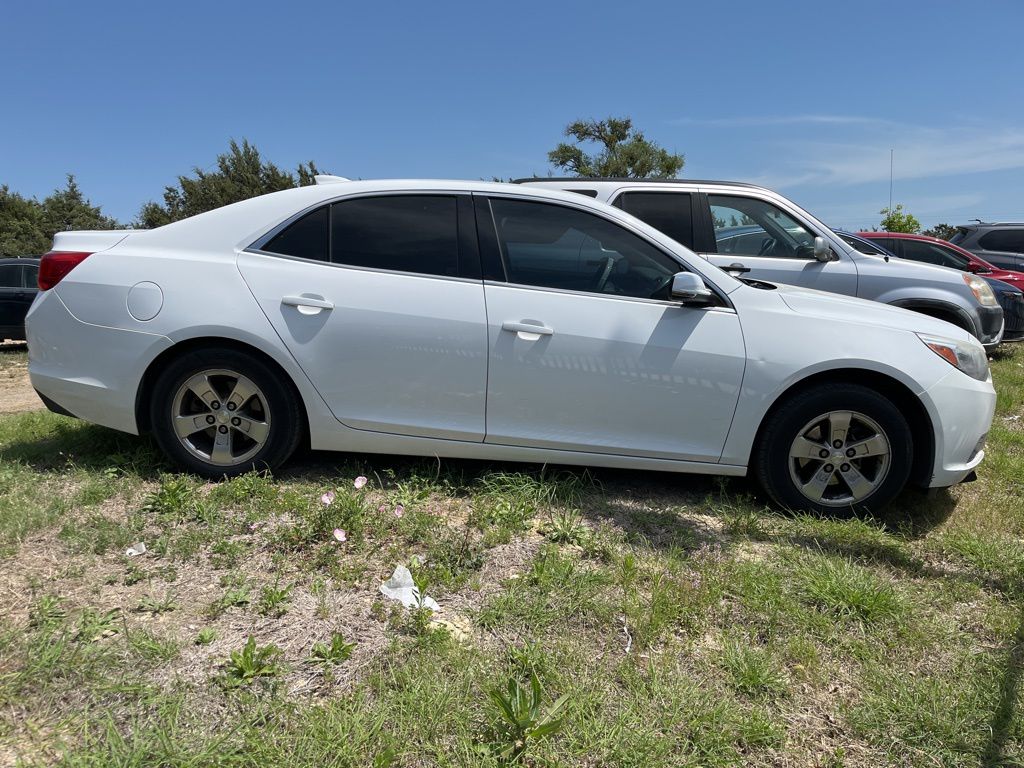 2016 Chevrolet Malibu LT 2