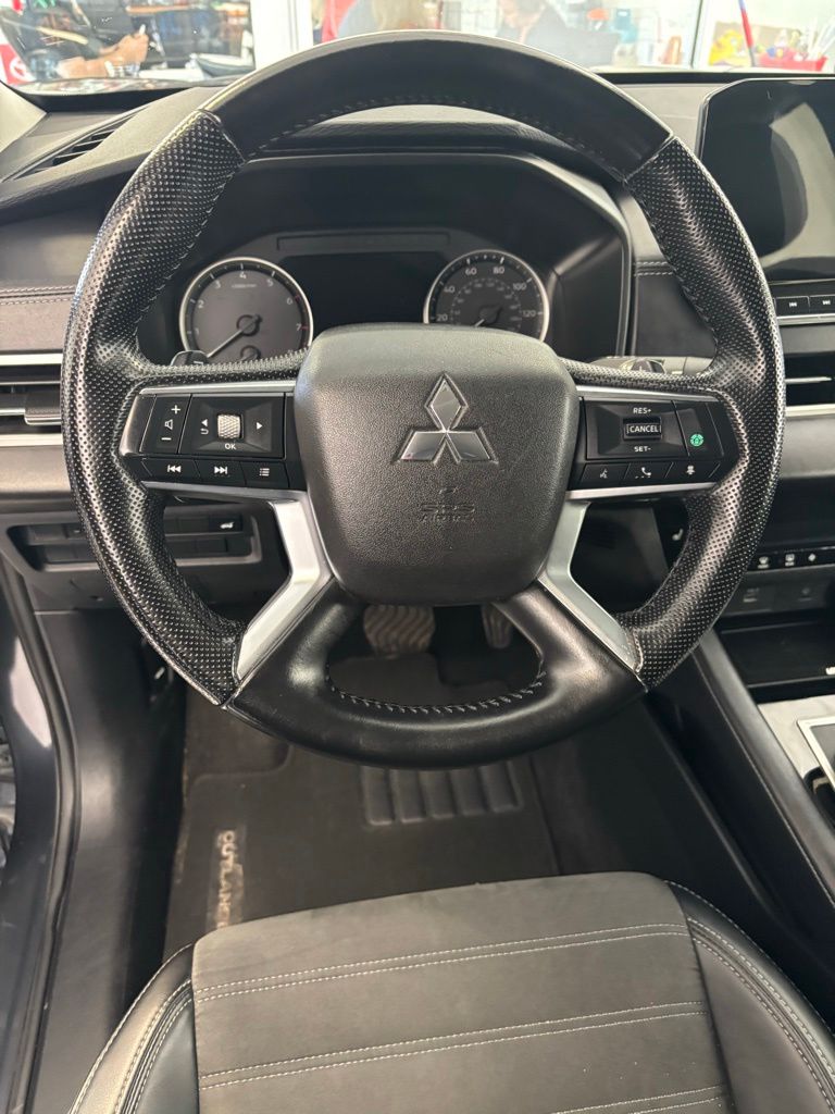 Used 2024 Mitsubishi Outlander SUV