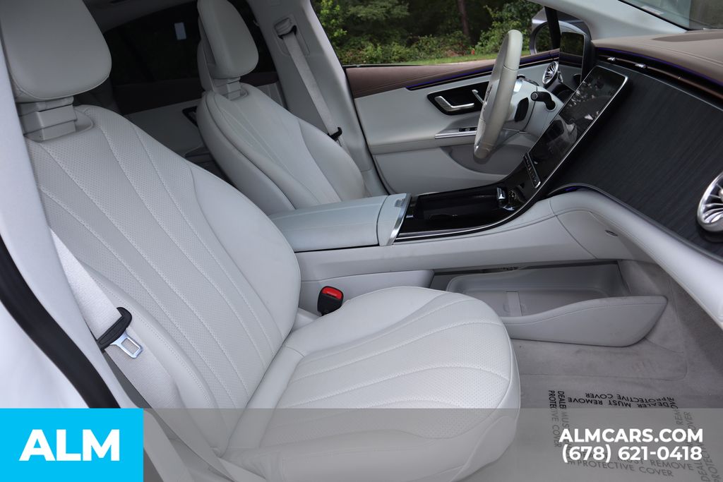 Used 2025 White Mercedes-Benz 350+ Sedan image 27