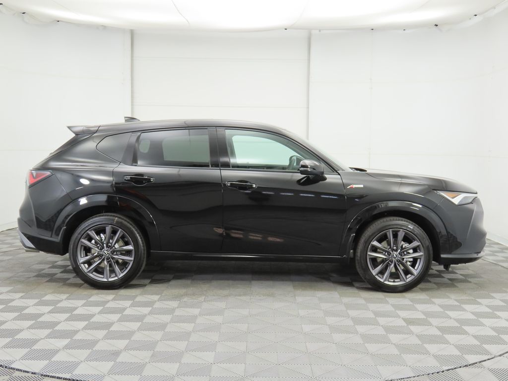 Thumbnail: 2025 Acura ADX - 4