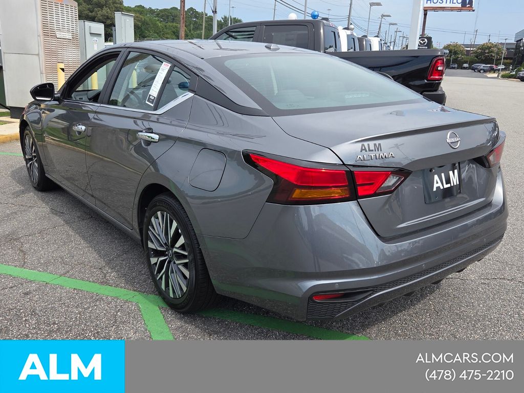 Used 2025 Gray Nissan 2.5 SV image 13