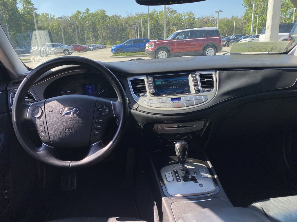 2014 Hyundai Genesis 3.8L photo