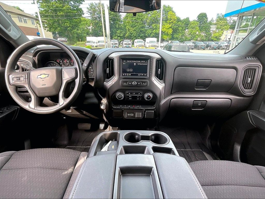 2025 Chevrolet Silverado 1500 — photo 21