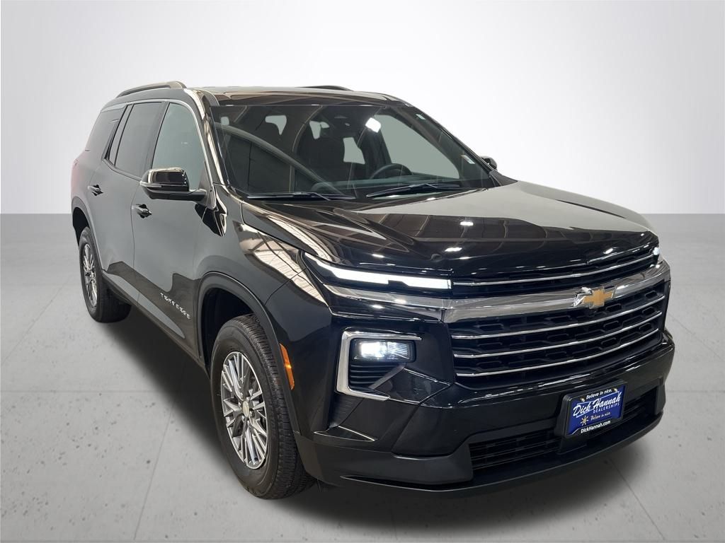 2024 Chevrolet Traverse LT