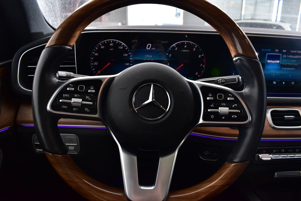 2022 Mercedes-Benz GLS 450 4MATIC 16
