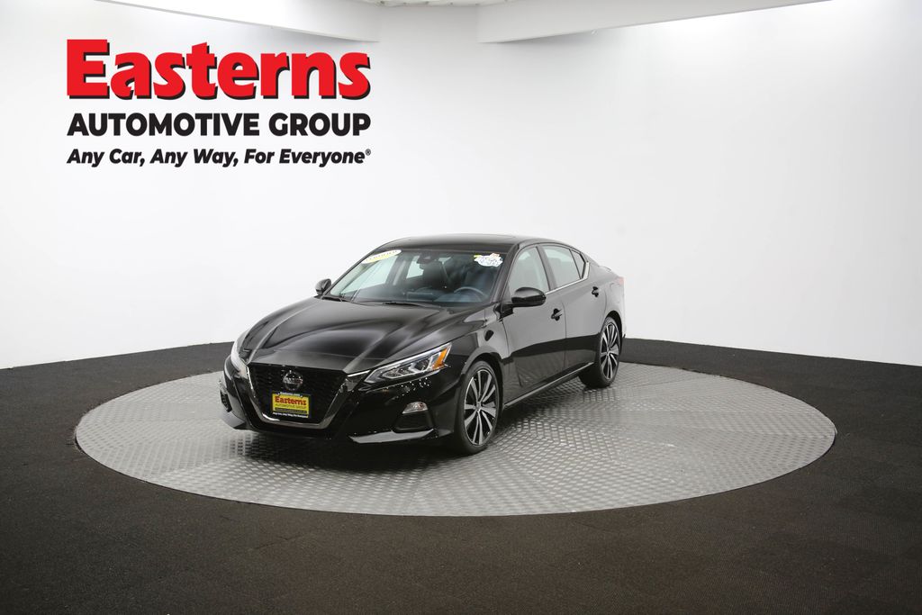 Used 2022 Black Nissan 2.0 SR image 54