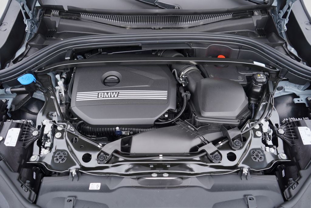 Thumbnail: 2026 BMW X2 - 21