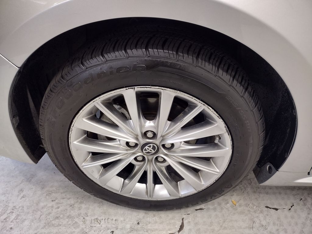2018 Toyota Avalon Hybrid Limited