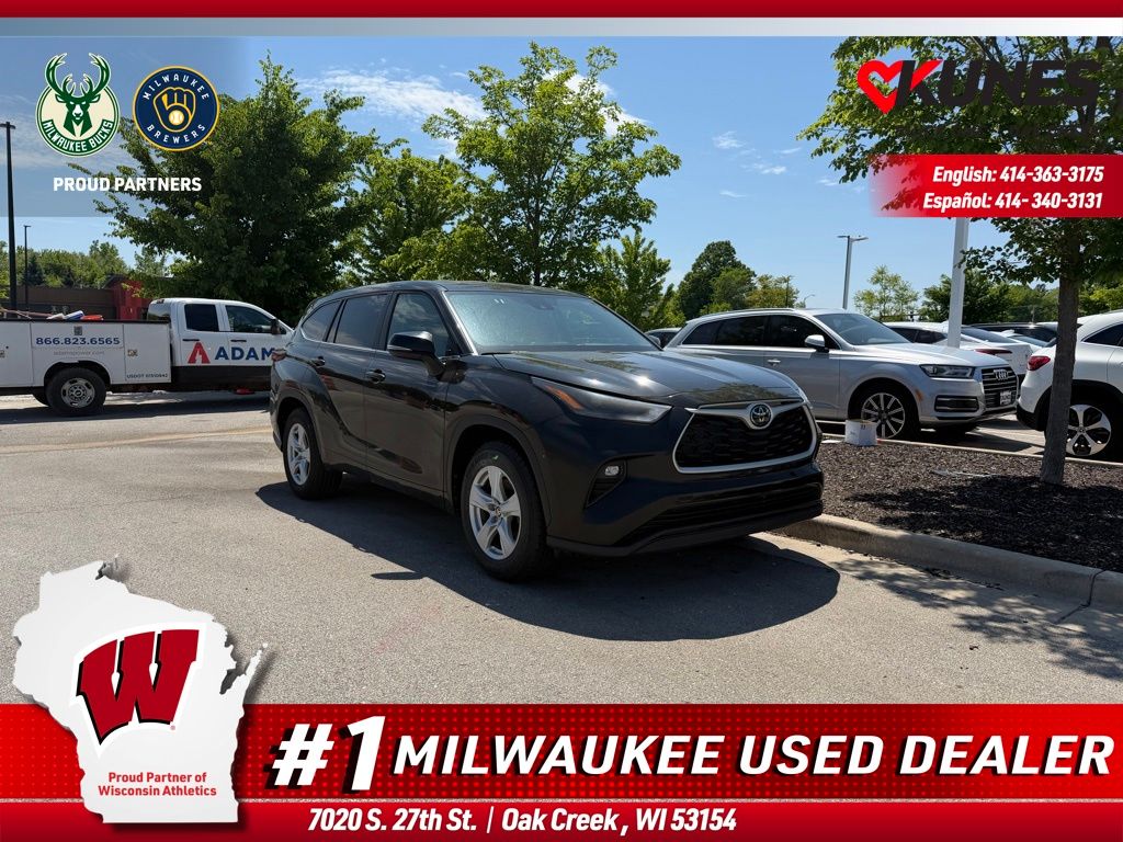 Midnight Black Metallic 2025 Toyota Highlander SUV / Crossover Front-Wheel Drive 8-Speed Automatic