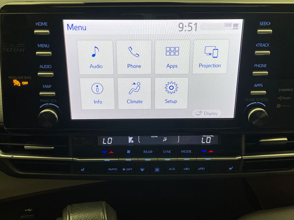 Thumbnail: 2022 Toyota Sienna - 26