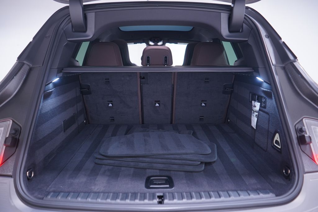 Thumbnail: 2023 BMW iX - 21