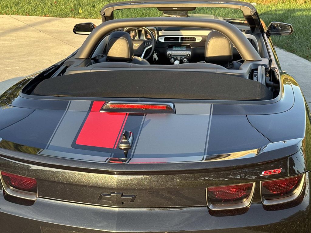 2012 Chevrolet Camaro 2SS photo 4