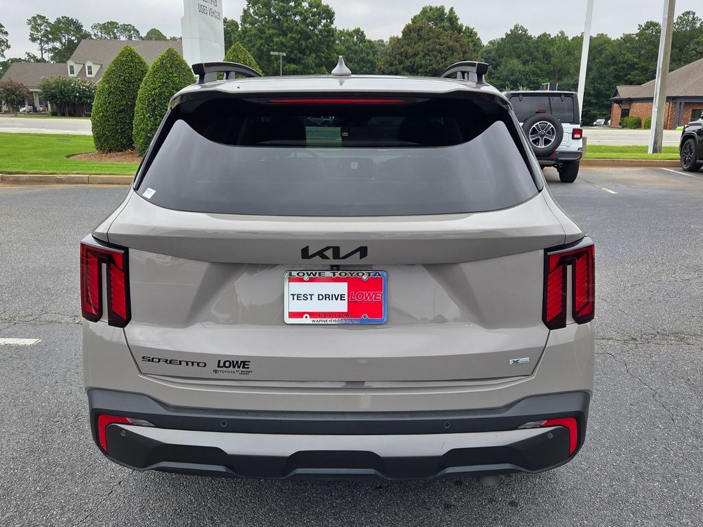 Used 2025 Kia Sorento SUV