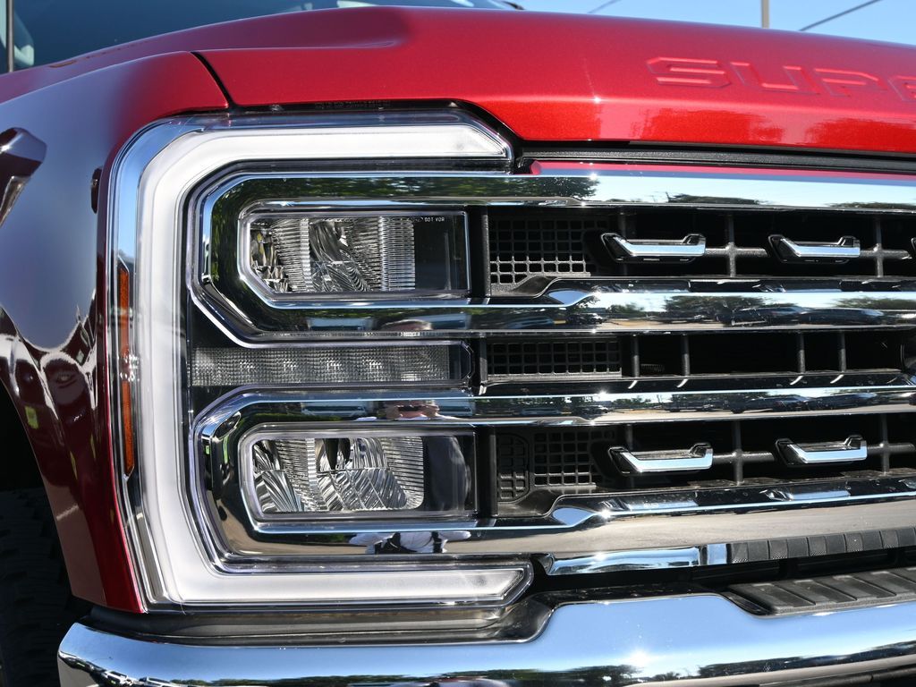 2025 Ford F-350 Super Duty Lariat