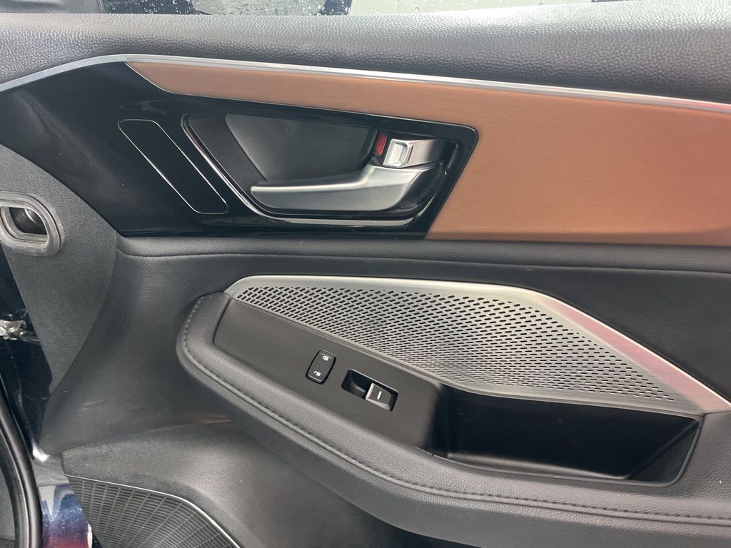 Thumbnail: 2022 Acura MDX - 22