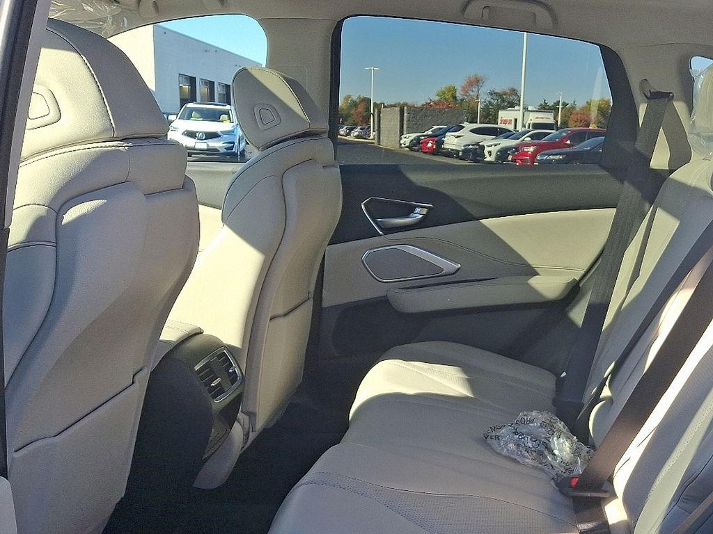 Thumbnail: 2026 Acura RDX - 7