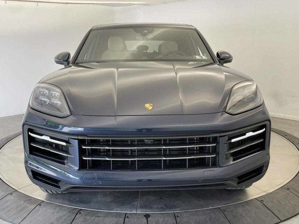 2024 Porsche Cayenne E-Hybrid Base - 9