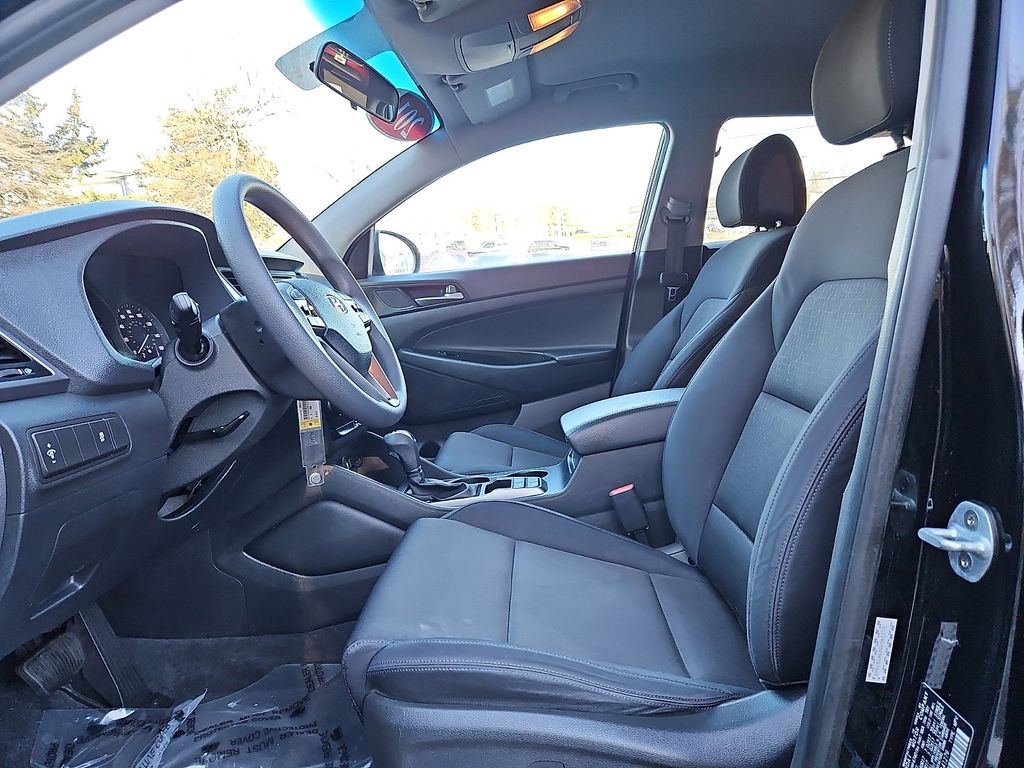 Thumbnail: 2016 Hyundai Tucson - 14