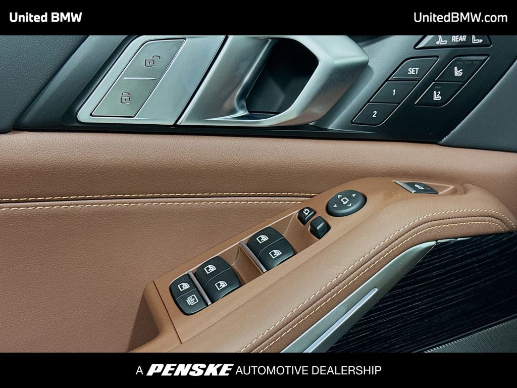 Thumbnail: 2026 BMW X7 - 3