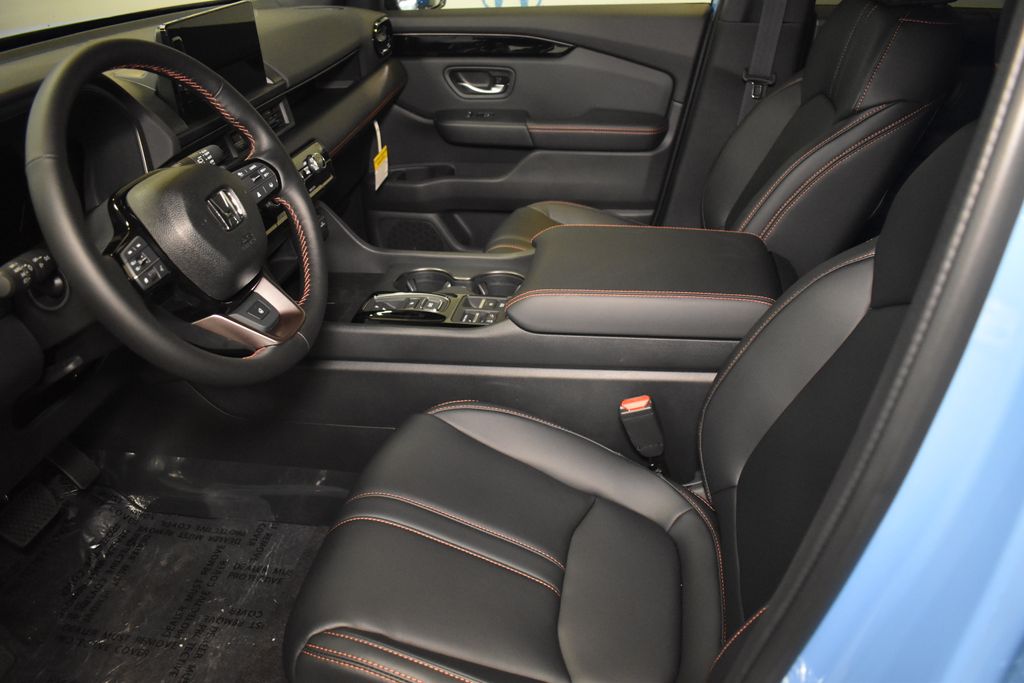 Thumbnail: 2025 Honda Pilot - 21