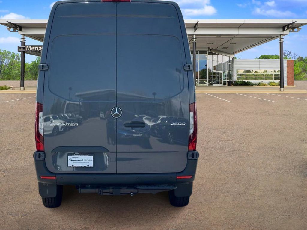 2024 Mercedes-Benz Sprinter 2500 Cargo 144 WB 4