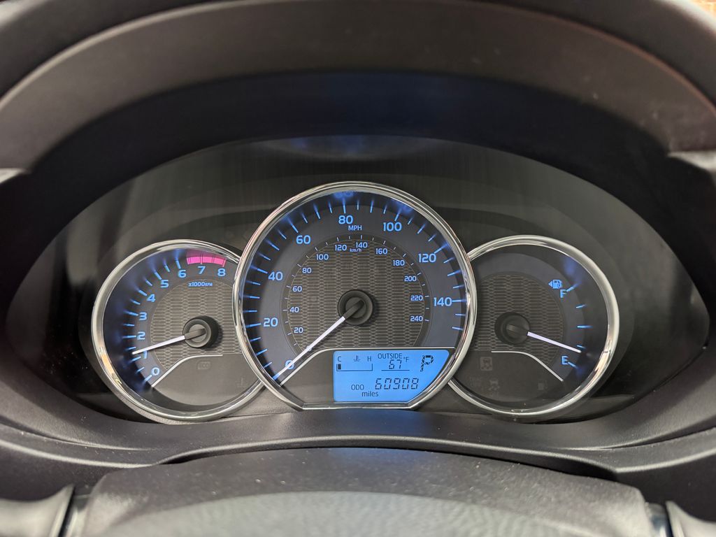 Used 2016 Silver Toyota LE image 15