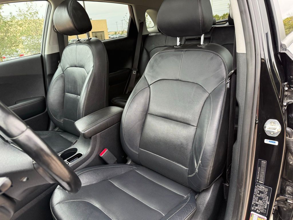 Thumbnail: 2019 Kia Niro - 13