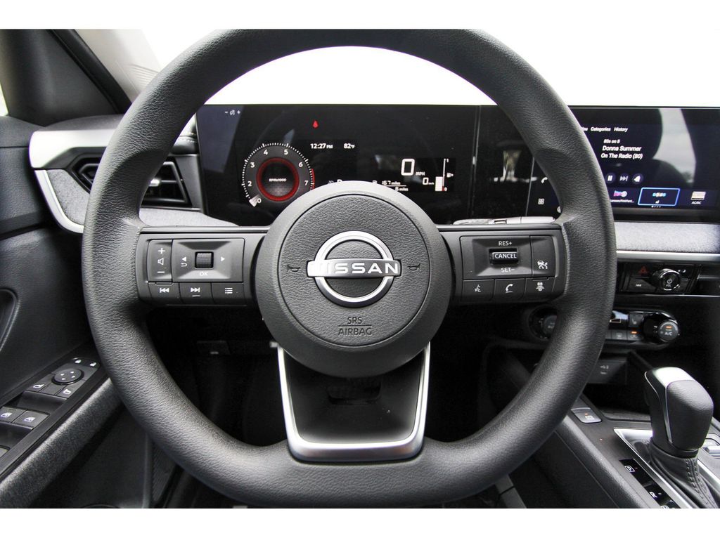 2026 Nissan Kicks SV - 11