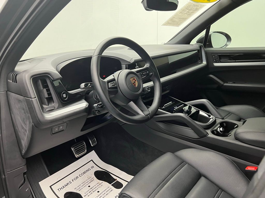 Thumbnail: 2024 Porsche Cayenne - 4