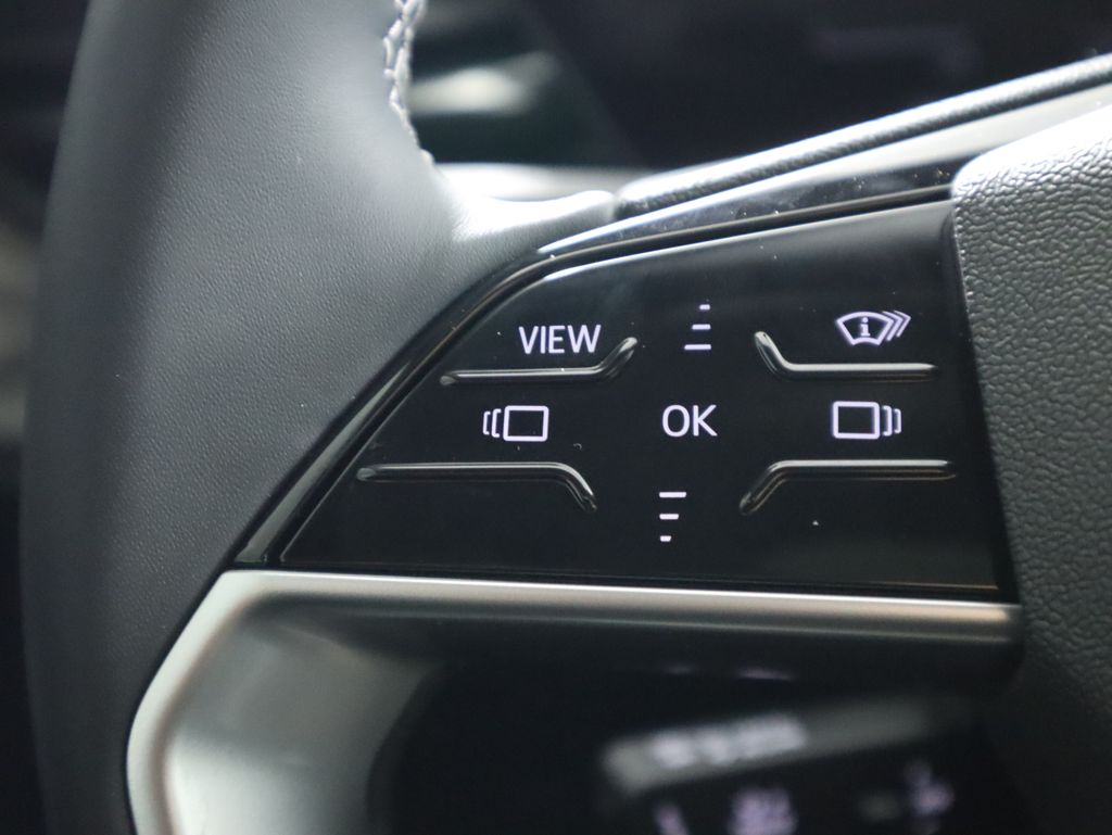 Thumbnail: 2025 Audi Q5 - 11