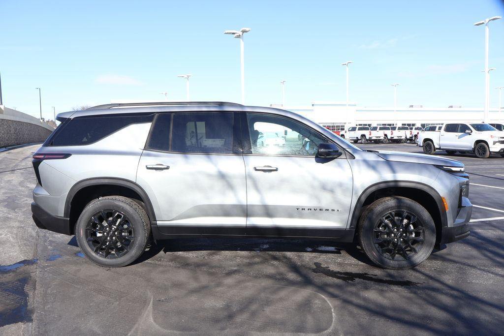 Thumbnail: 2026 Chevrolet Traverse - 9