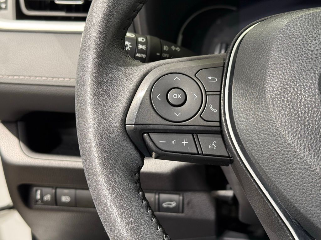 Thumbnail: 2025 Toyota RAV4 - 25