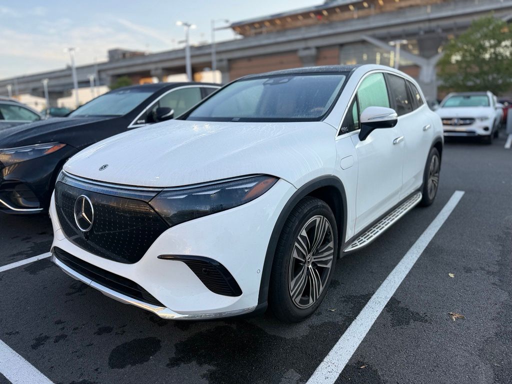 Thumbnail: 2023 Mercedes-Benz EQS - 1