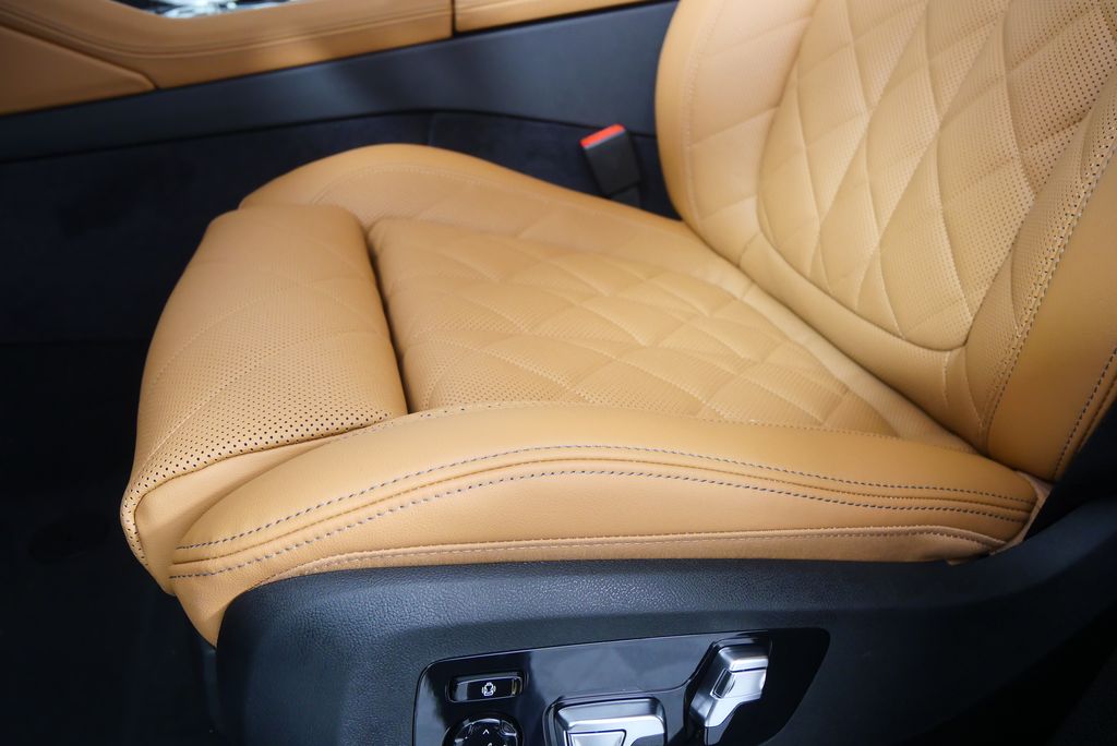 Thumbnail: 2026 BMW X6 - 11