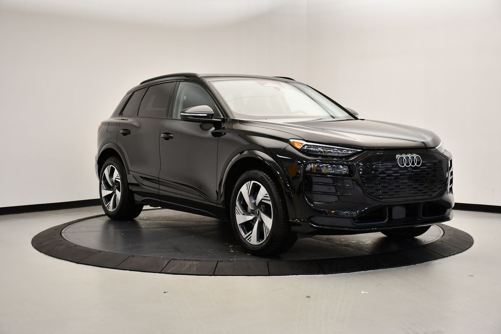 Thumbnail: 2025 Audi Q6 e-tron - 7