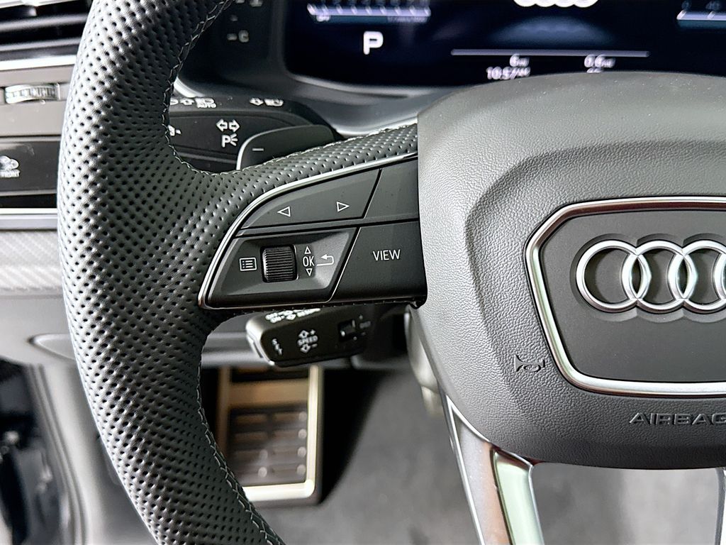 Thumbnail: 2026 Audi SQ7 - 12