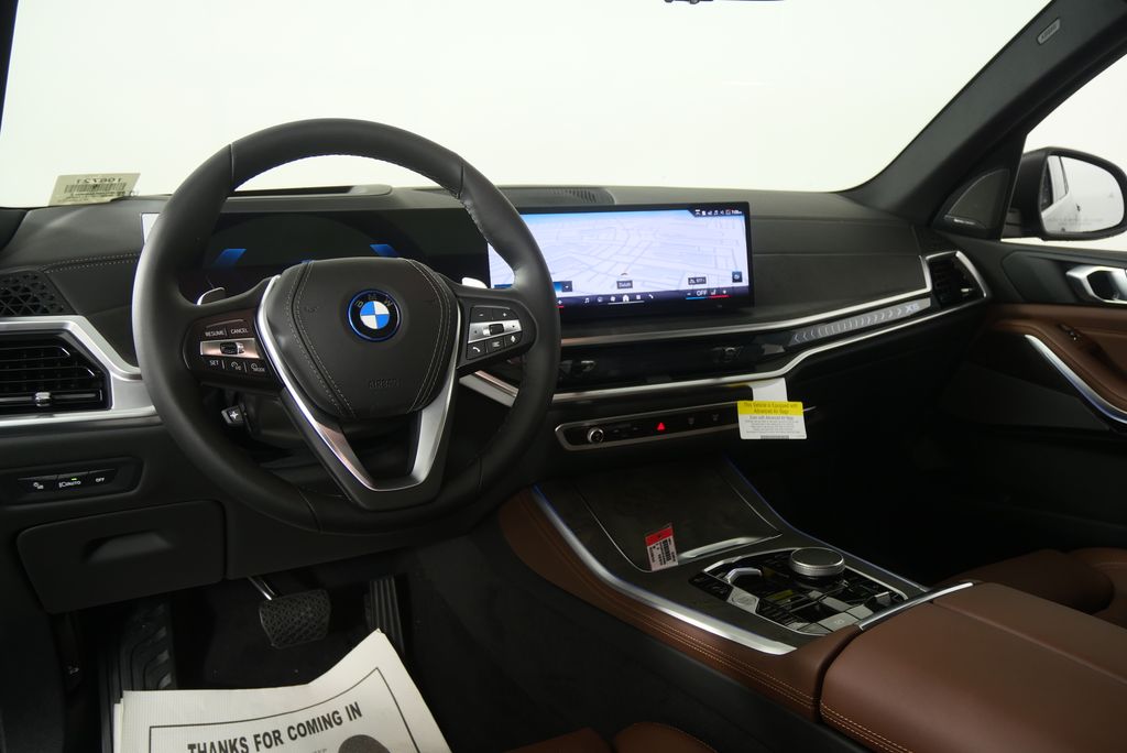 Thumbnail: 2026 BMW X5 - 17